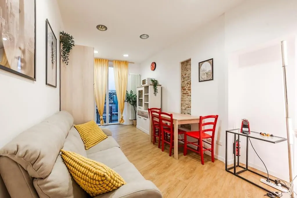 Varese Centro - Eleganza Con Comfort E Stile 아파트