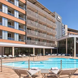 4* فندق أونا فاريزي